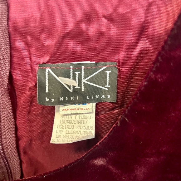 Vintage 90s Niki Livas Elegant Burgundy Velvet &Satin Maxi Dress Size Small - Picture 5 of 12